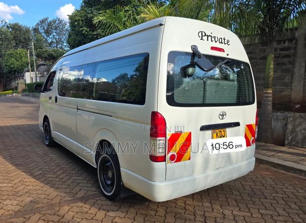 Toyota HiAce 2015 White - thumbnail 6