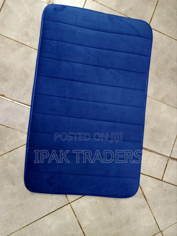 Super Absorbent Memory Foam Bath Mat - thumbnail 4