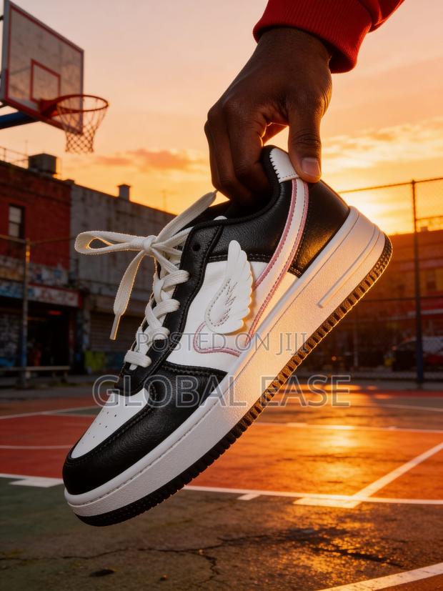 Lisa Wing-Design Sneakers - Factory Wholesale Retail - Sizes 36-41 - thumbnail 4