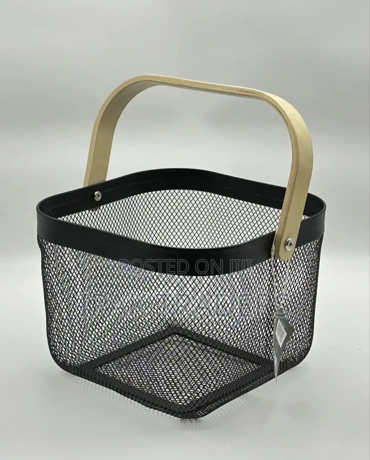Meshed Modern Storage Basket Size 21*21*18 Cm