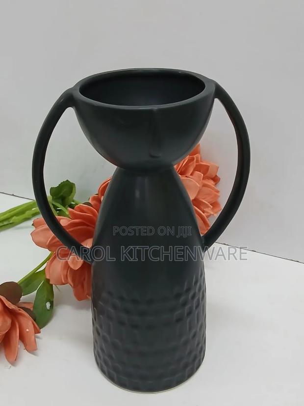 Face Decorative Ceramic Flower Vase