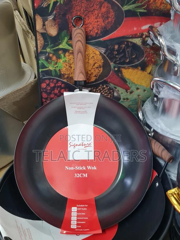 Non Stick Wok Pan 32cm