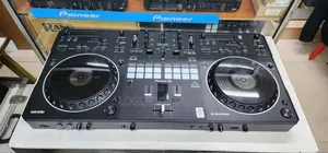Pioneer DDJ-Rev5 Professional Dj Controller