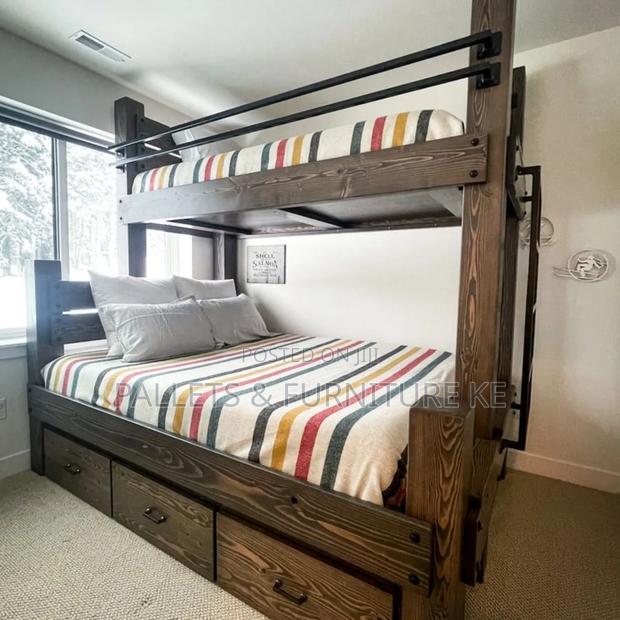 Walnut Royale Double Deck - main view