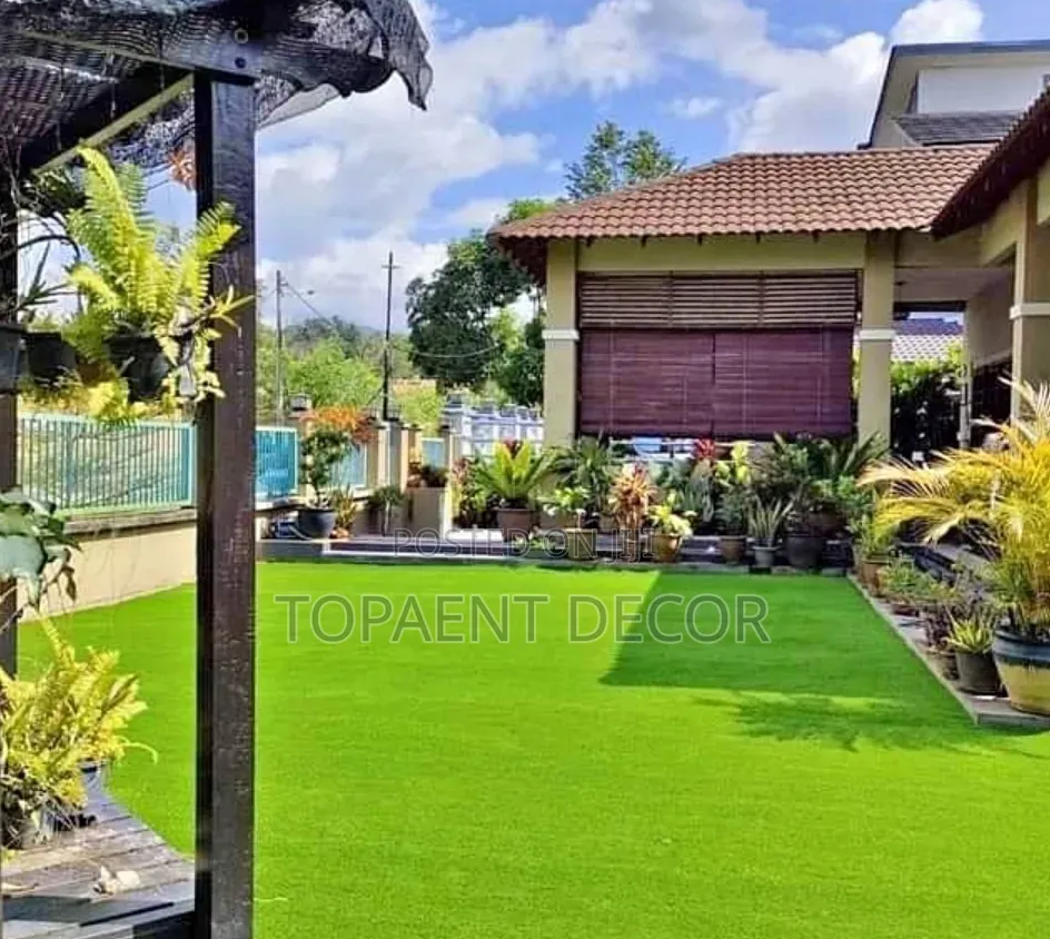 35mm Home Compound Evergreens Artificial Green Grass Carpet