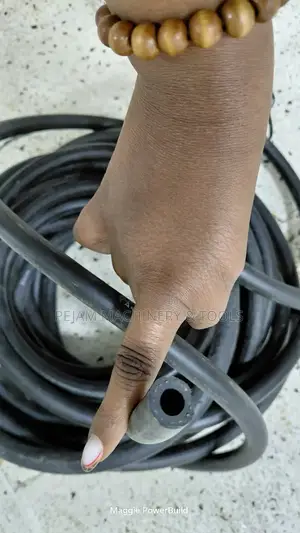 Black Asturo 10mm Compressor Pipe With Threads