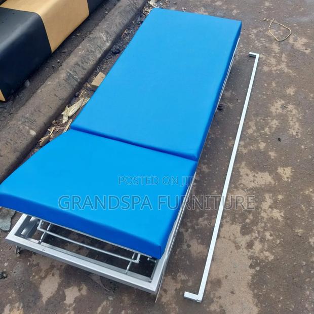 Hospital Bed - thumbnail 3