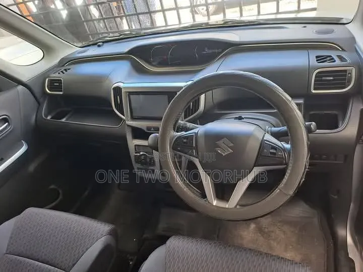 Suzuki Solio 2018 Silver