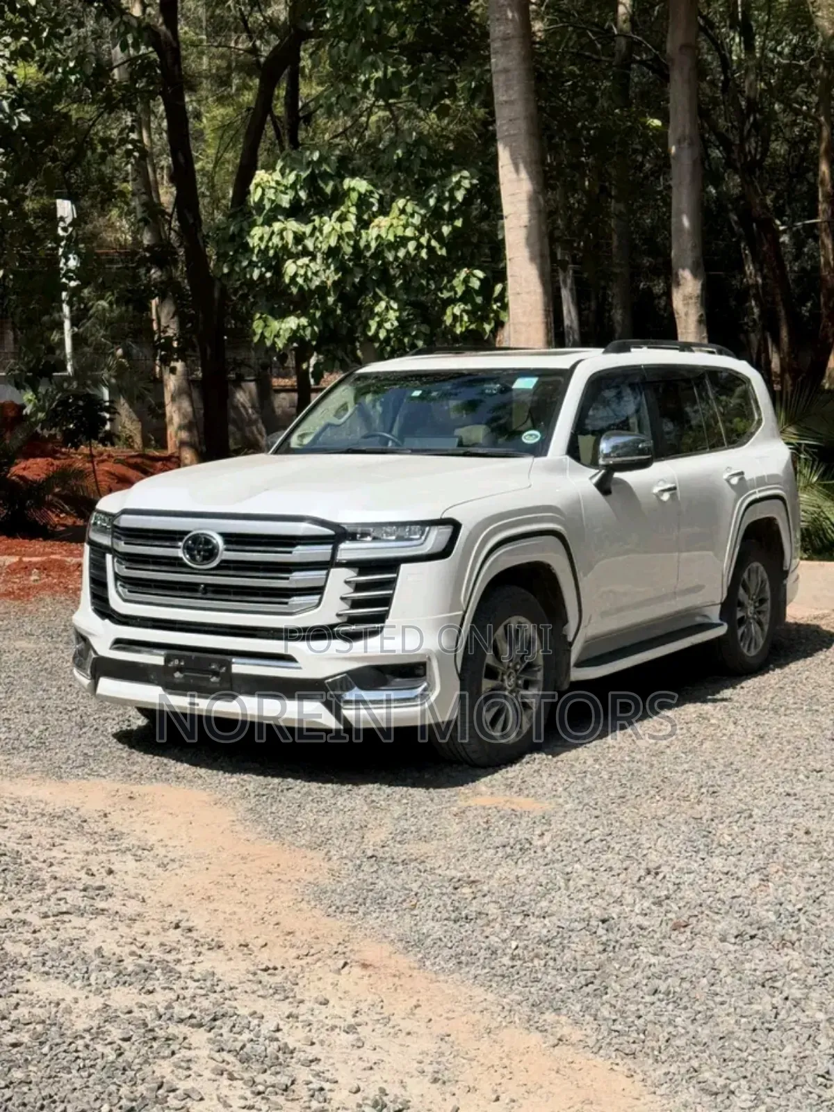 Toyota Land Cruiser 2023 Off white