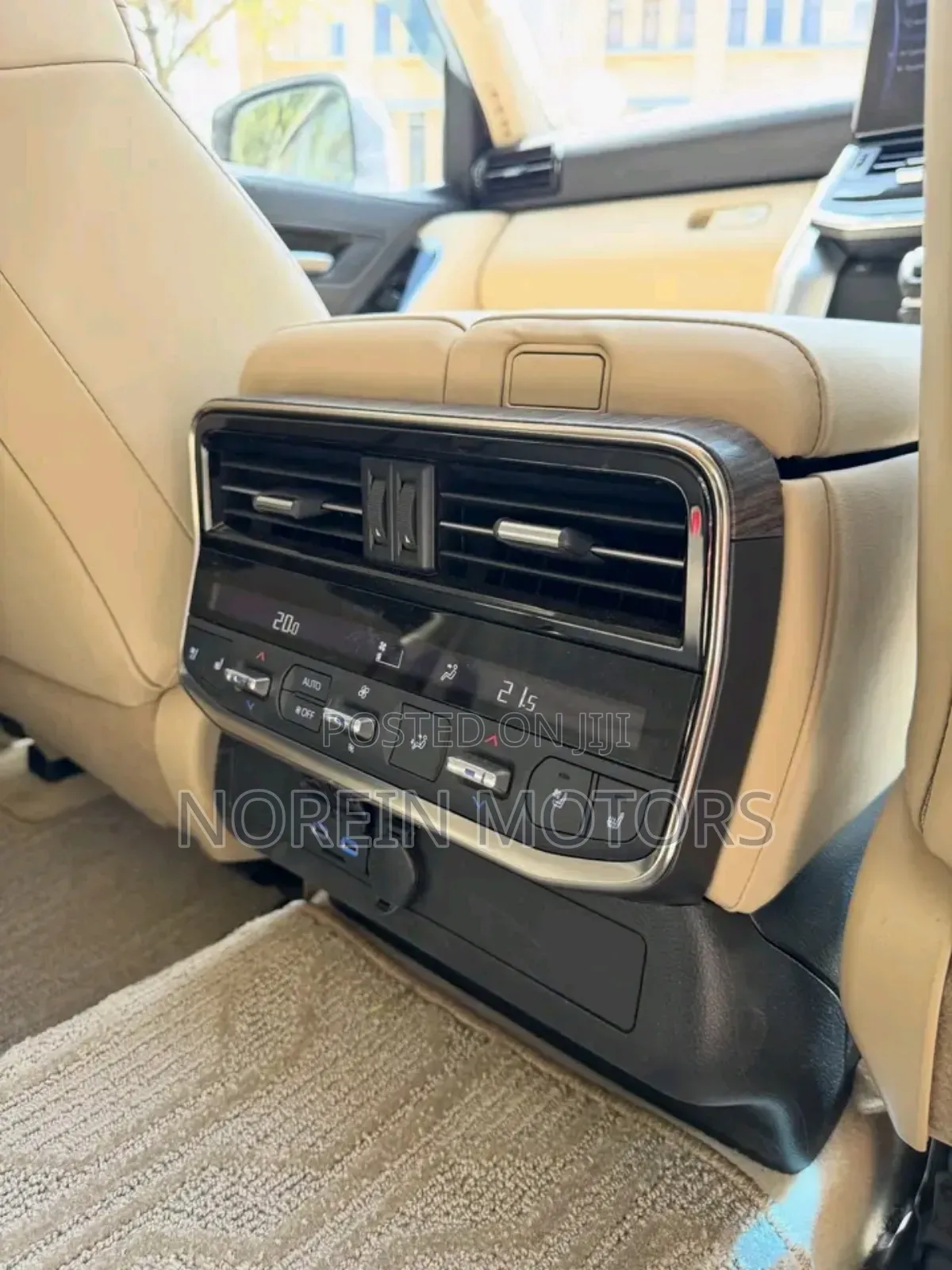 Toyota Land Cruiser 2023 Off white