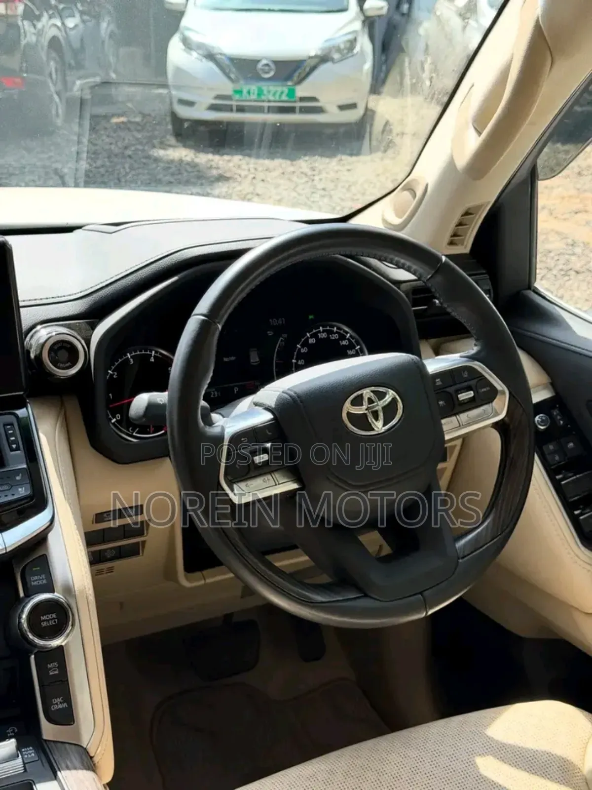 Toyota Land Cruiser 2023 Off white