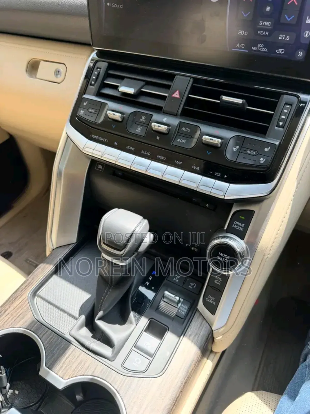 Toyota Land Cruiser 2023 Off white