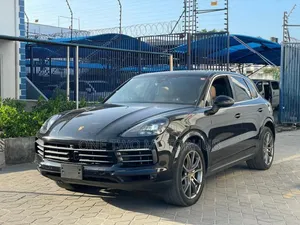 Porsche Cayenne 2018 Gray