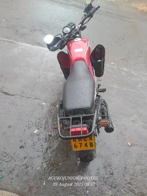 Honda CB 2019 Red