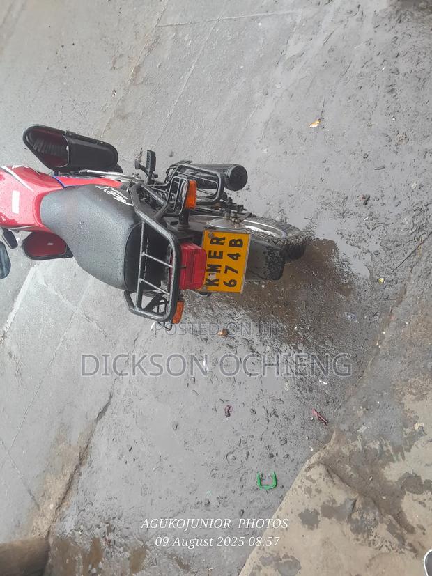 Honda CB 2019 Red - thumbnail 3