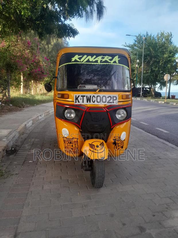 Bajaj RE 2023 Yellow
