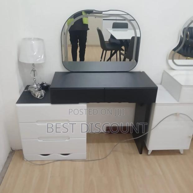 Stylish Dressing Mirrors