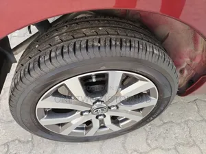 Toyota Passo 2019 Maroon