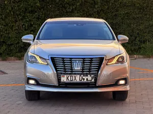 Toyota Crown 2018 Pearl