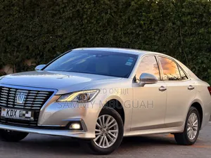 Toyota Crown 2018 Pearl