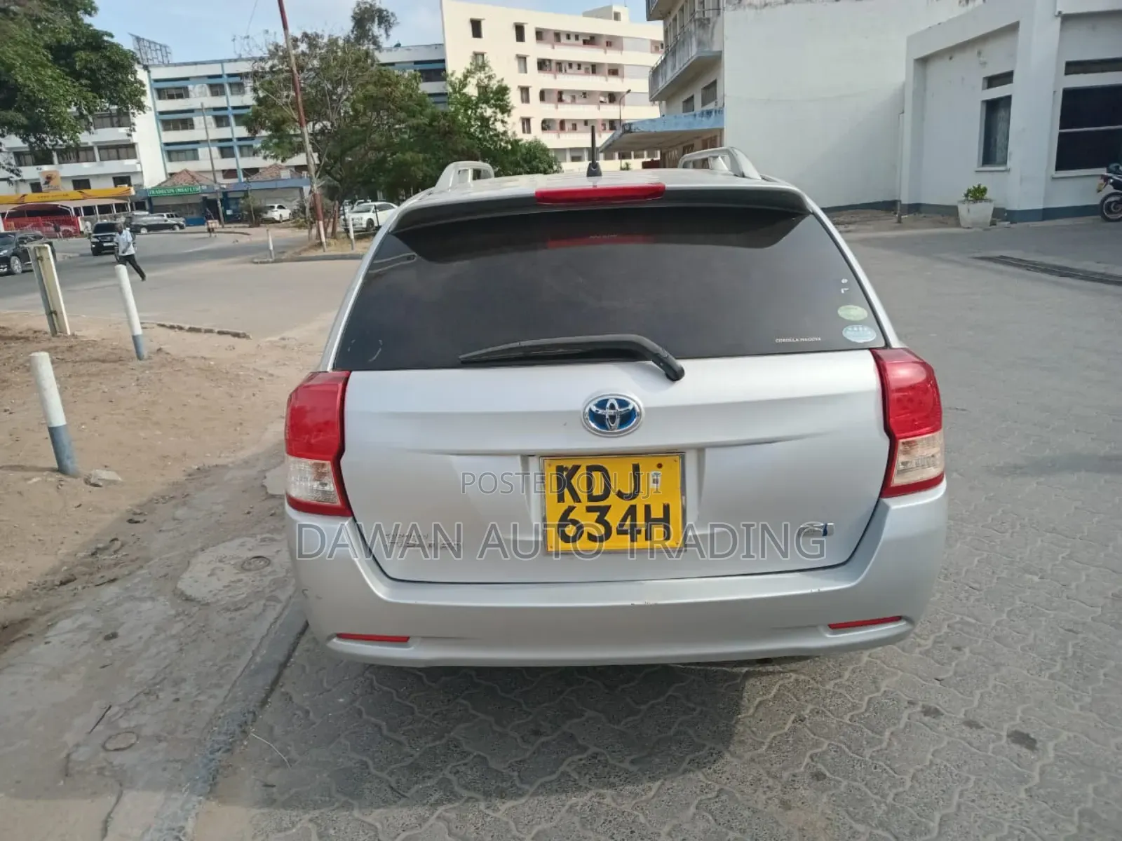 Toyota Corolla Fielder 2016 Silver