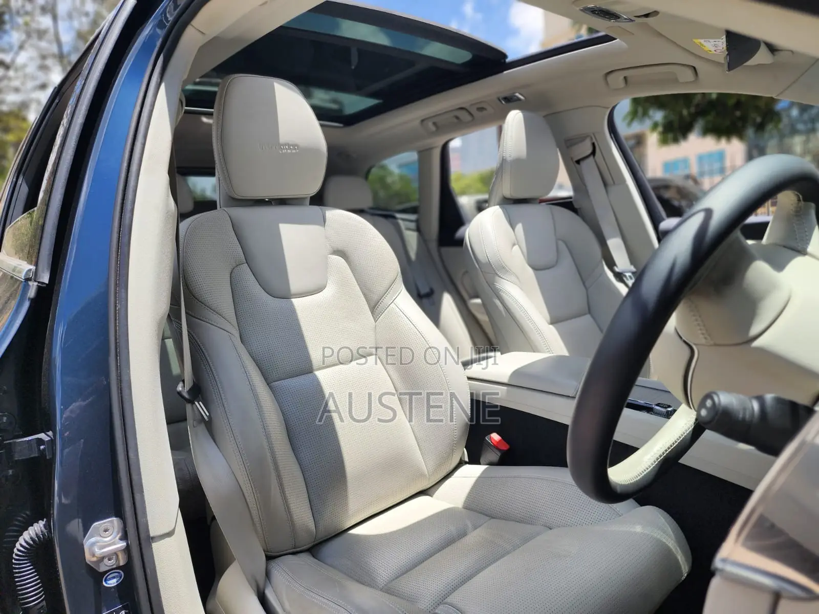 Volvo XC60 2019 Blue