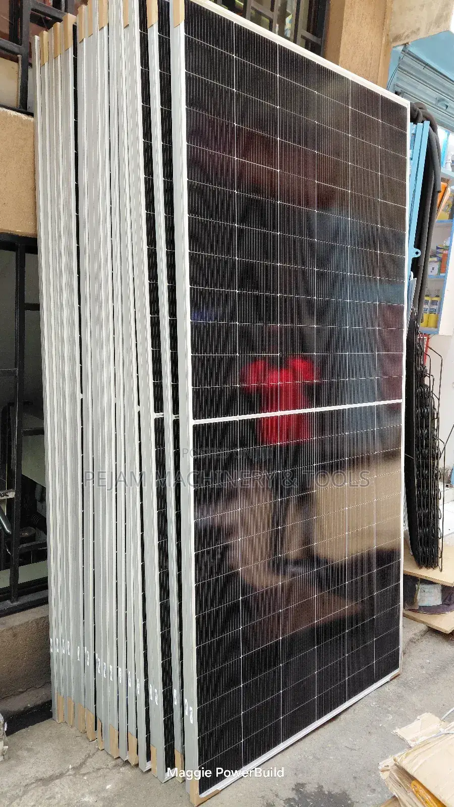 585w Jinko Solar Panels Bifacial Monocrystalline