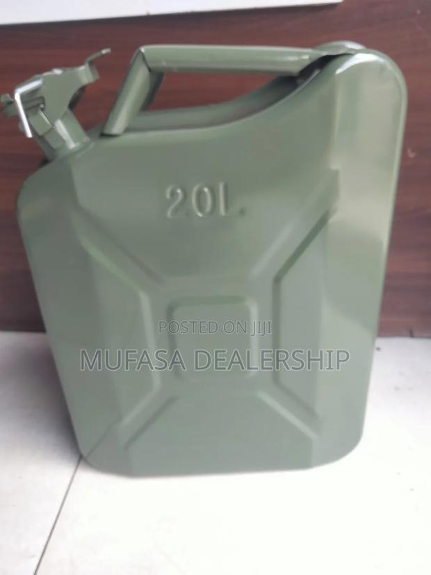 Metallic Fuel Cans/Petrol Jerrycans - thumbnail 2