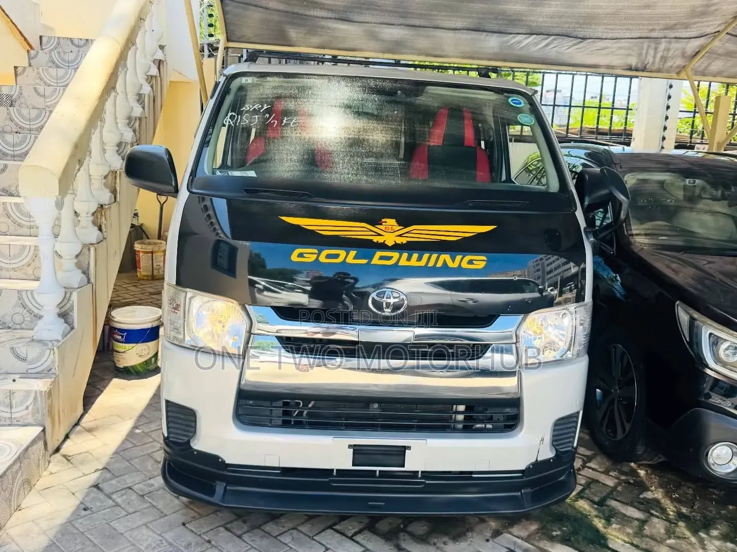 Toyota HiAce 2018 Silver