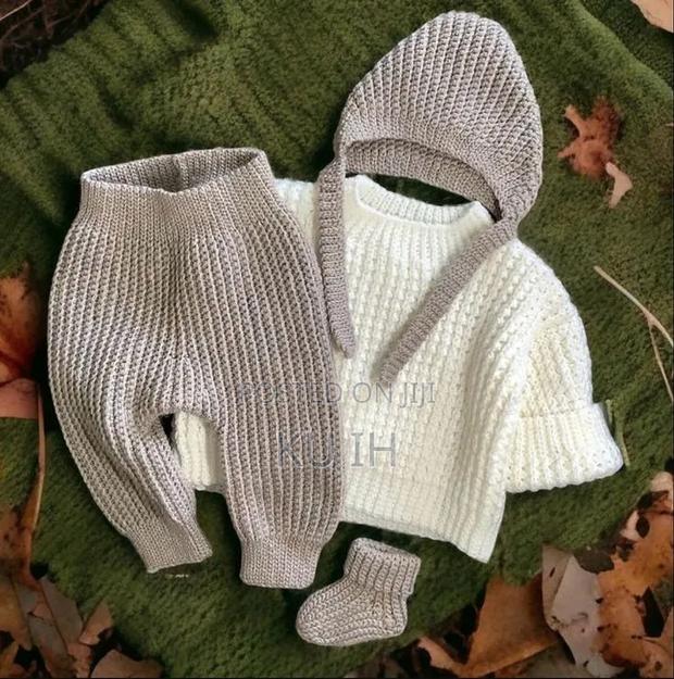 Crochet Baby Set - thumbnail 3