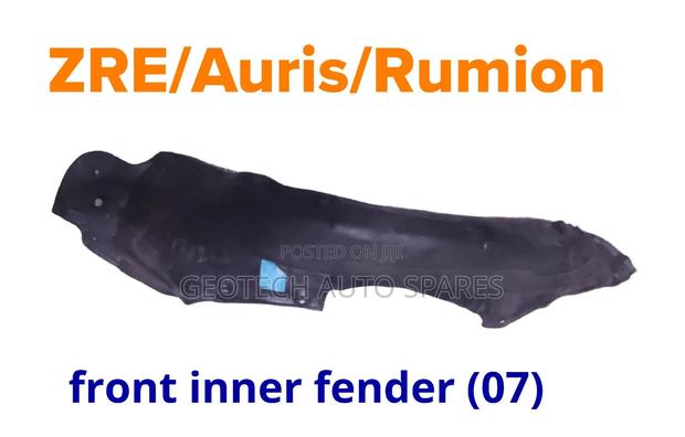 Toyota Rumion, Auris Inner Fenders ( Stoneguards)