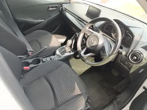 Mazda Demio 2019 Pearl