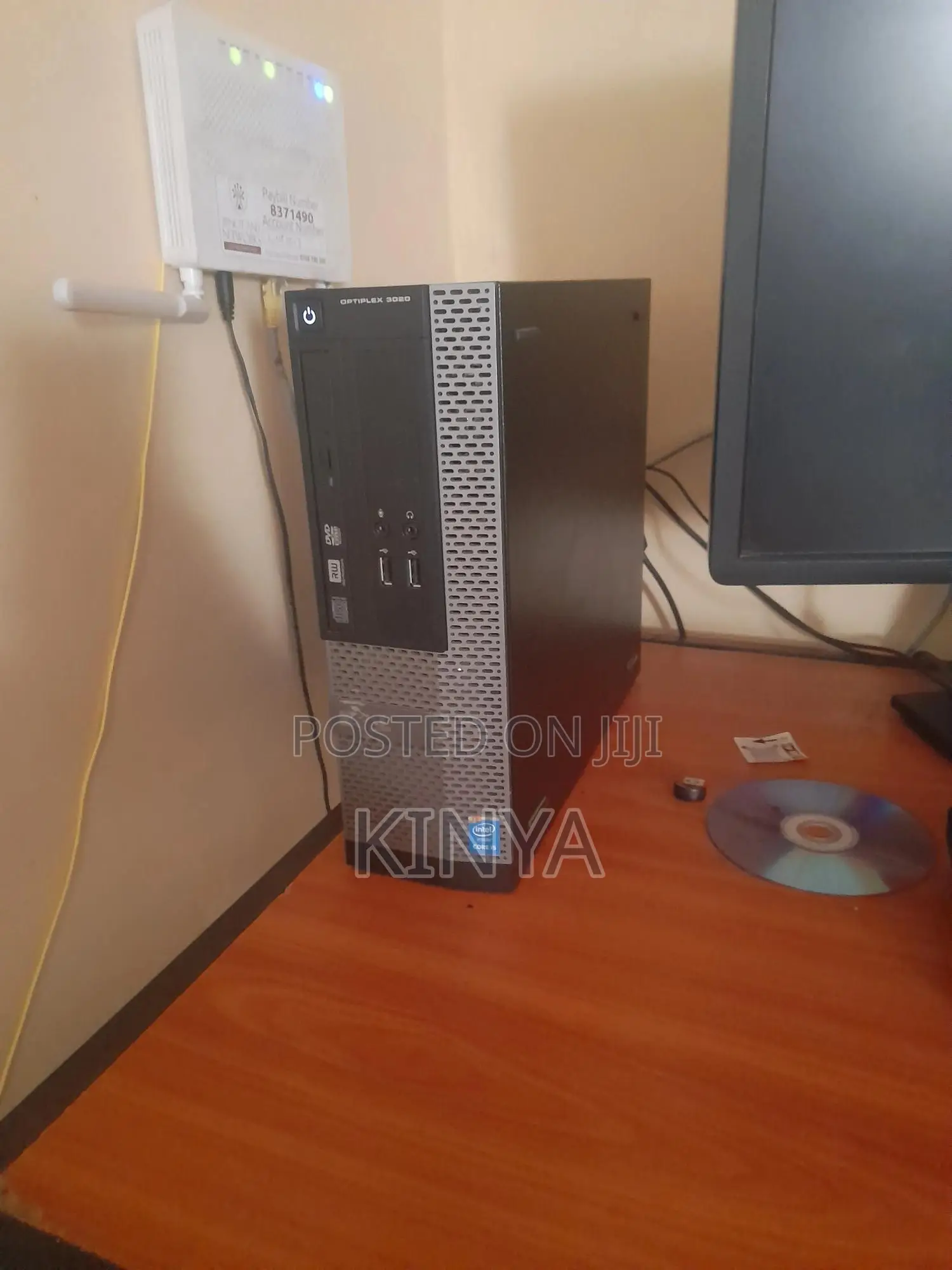 Desktop Computer Dell OptiPlex 3020 4GB Intel Core i5 HDD 256GB