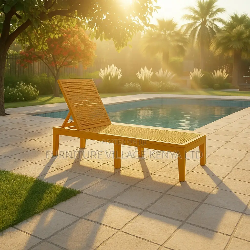 Outdoor Chair; Moder Relaxing Outdoor Chair