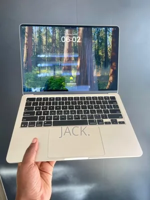 Laptop Apple MacBook Air 2025 M4 13-inch 16GB Apple M4 SSD 256GB
