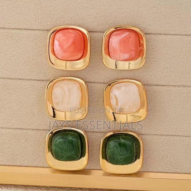 Stylish and Modern Earrings - thumbnail 6