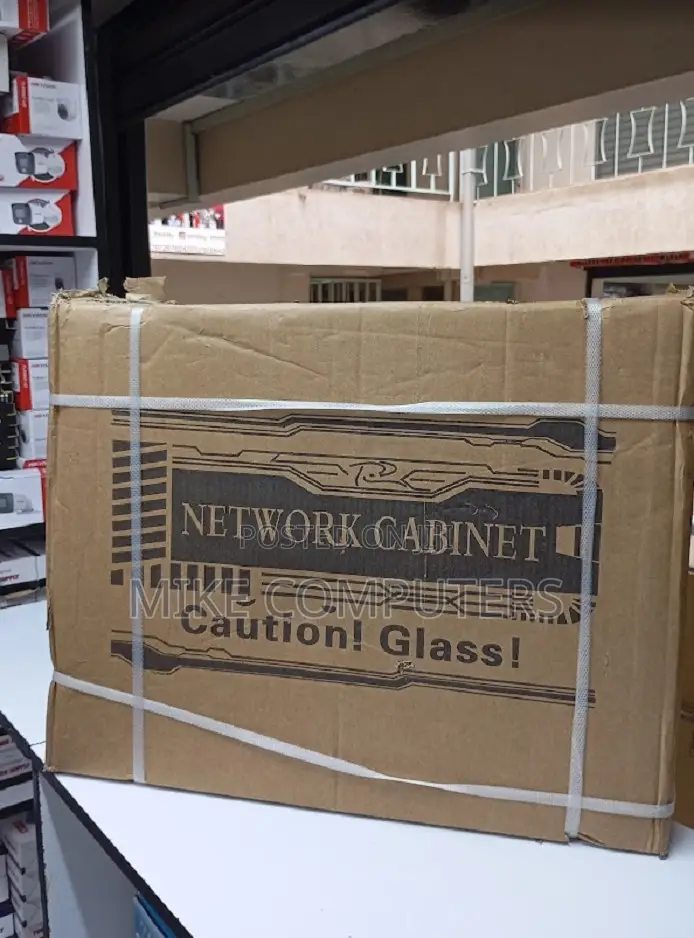 Quality Networking Data Wall Cabinet 600x600x450 Deep 6u Cabinet