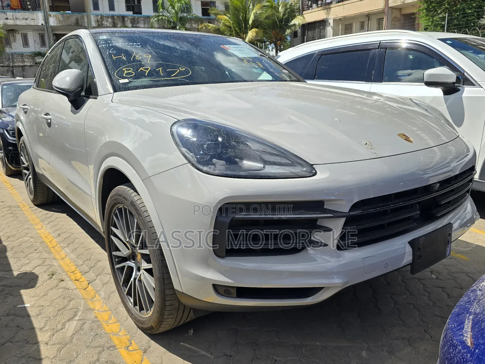 Porsche Cayenne Base AWD 2020 Ivory