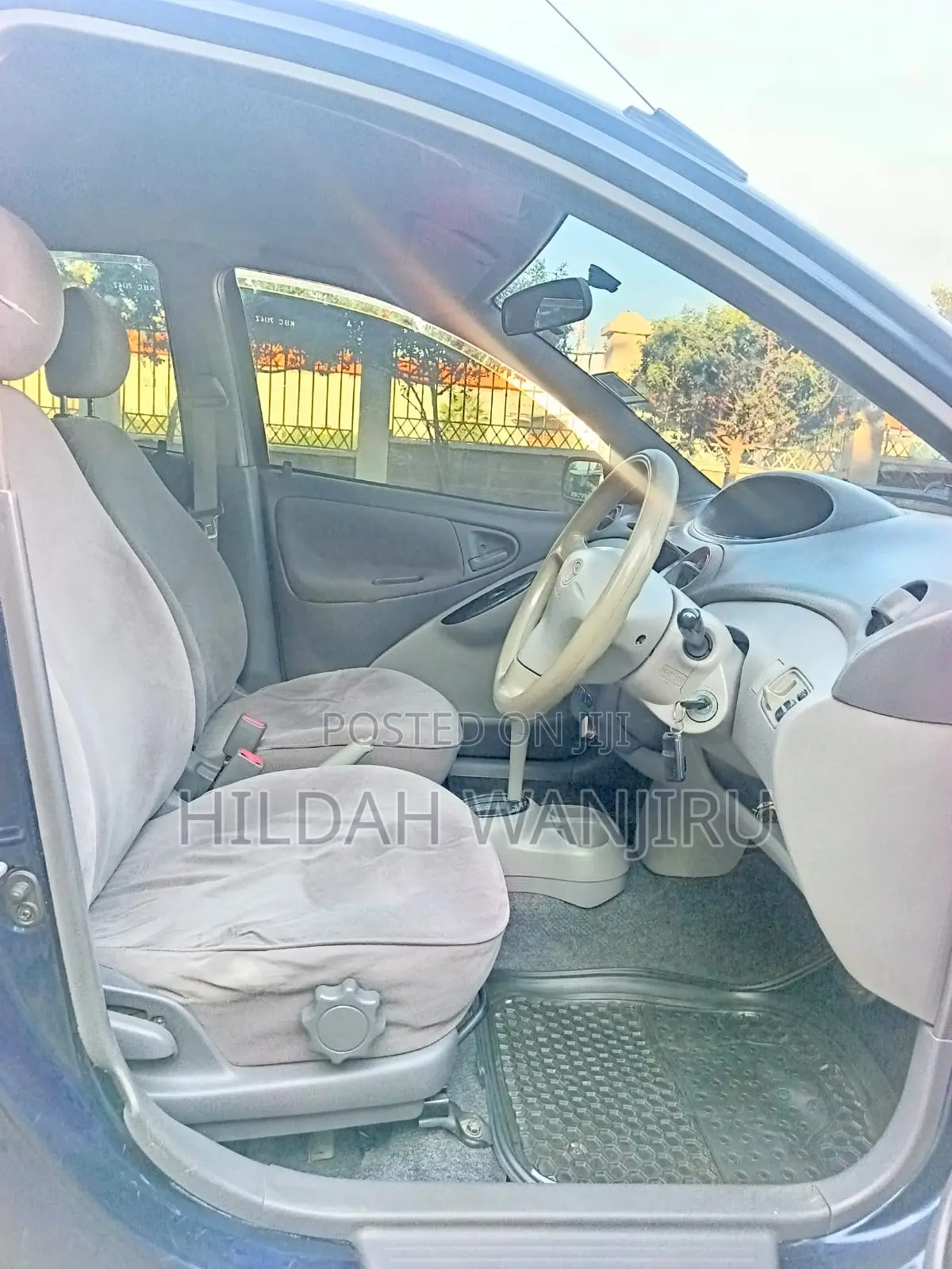 Toyota Platz 2001 Blue