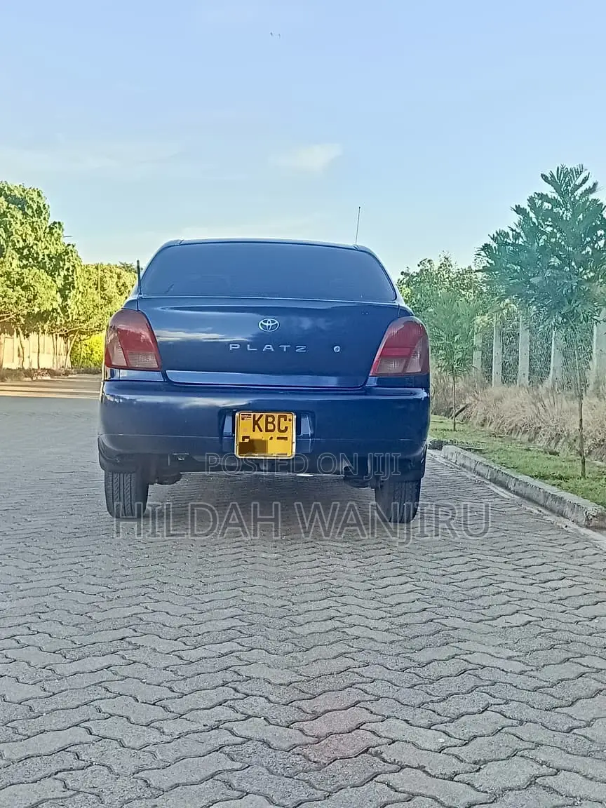 Toyota Platz 2001 Blue