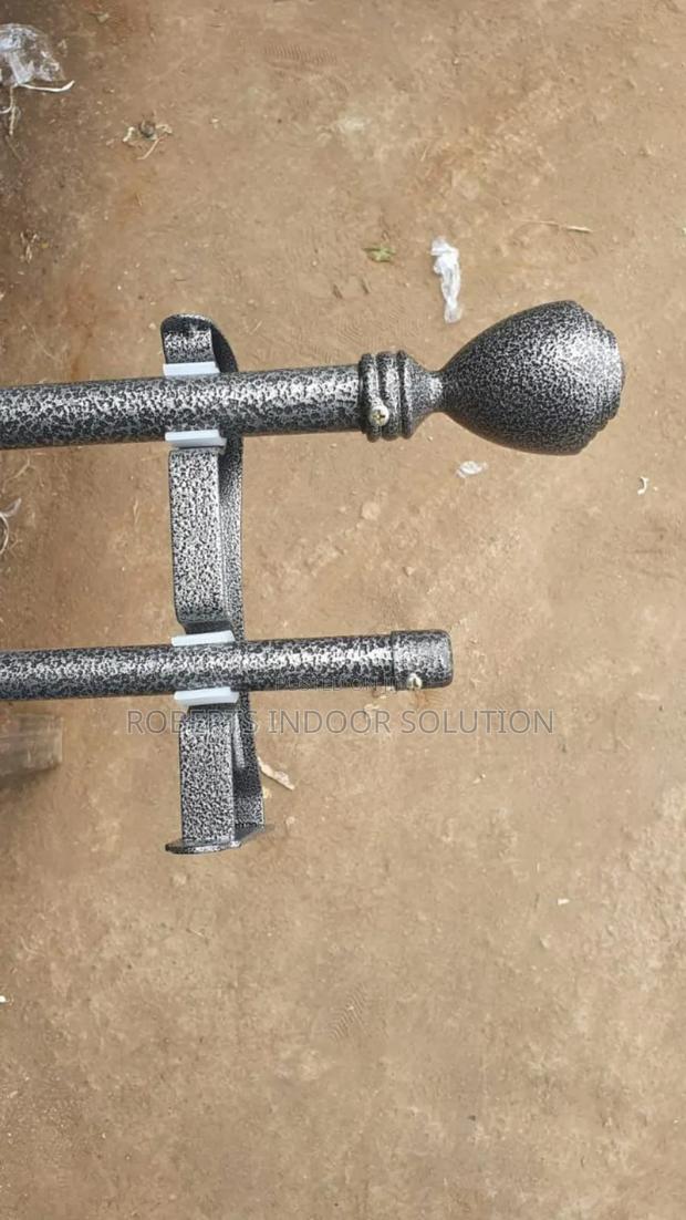 Textured, Hammer-Toned Finish and Decorative Finials Rod
