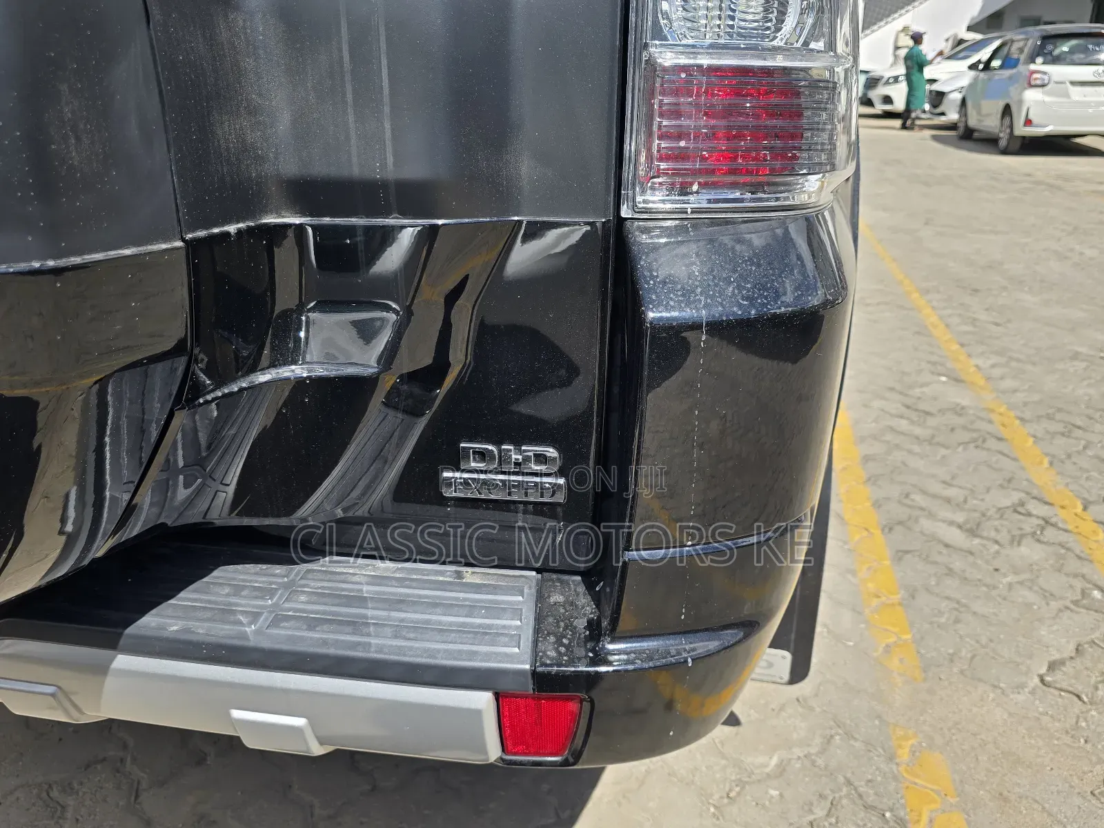 Mitsubishi Pajero V80 3.2 DI-D 2019 Black