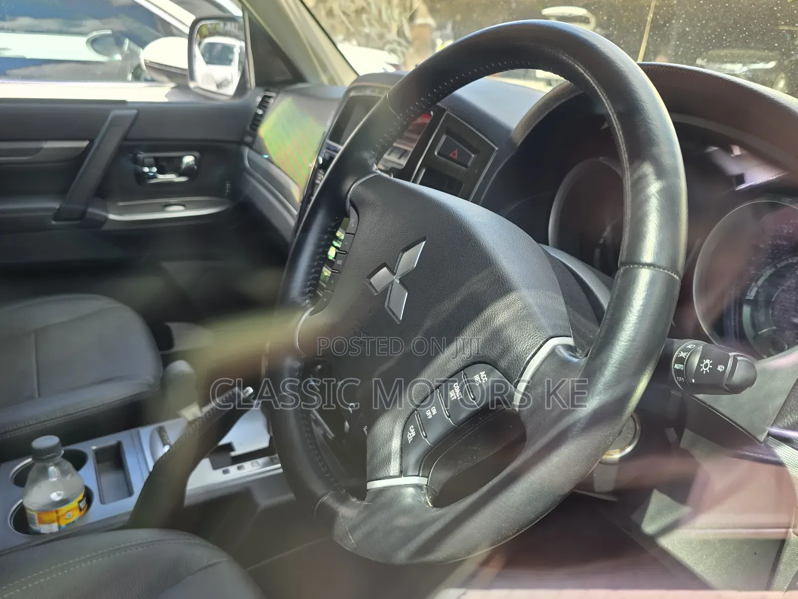Mitsubishi Pajero V80 3.2 DI-D 2019 Black