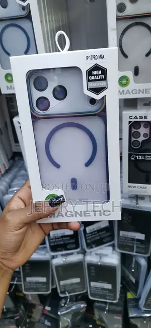 Magnetic Phone Case Compatible With the iPhone 17 Pro Max