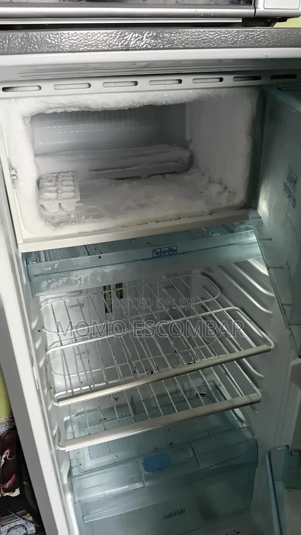Fridge and Microwave for Sale at 14500ksh - thumbnail 4