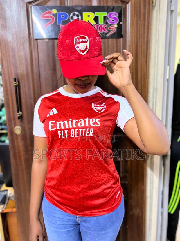 Arsenal Ladies - thumbnail 2