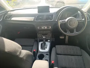 Audi Q3 2018 Black