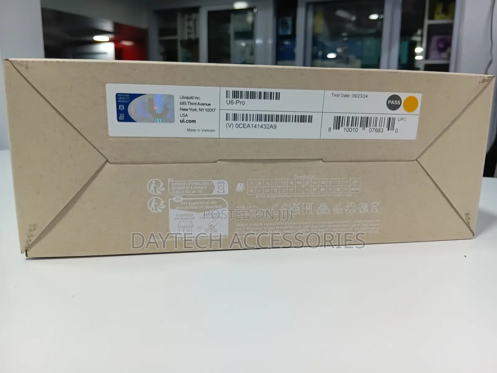 The Ubiquiti Unifi Access Point Wifi 6 Pro (U6 Pro) - White