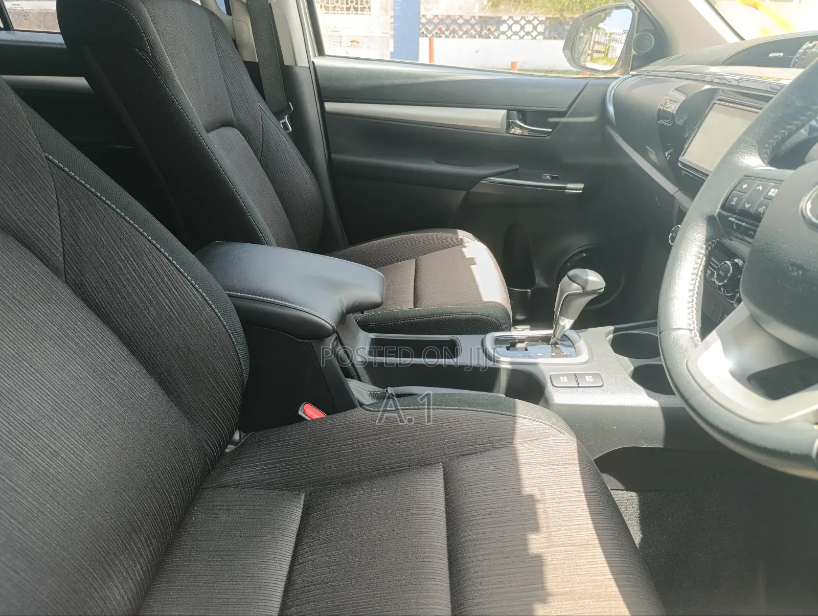 Toyota Hilux Revo Double Cab Deisel 2.4 RWD 2019 Silver