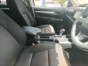 Toyota Hilux Revo Double Cab Deisel 2.4 RWD 2019 Silver
